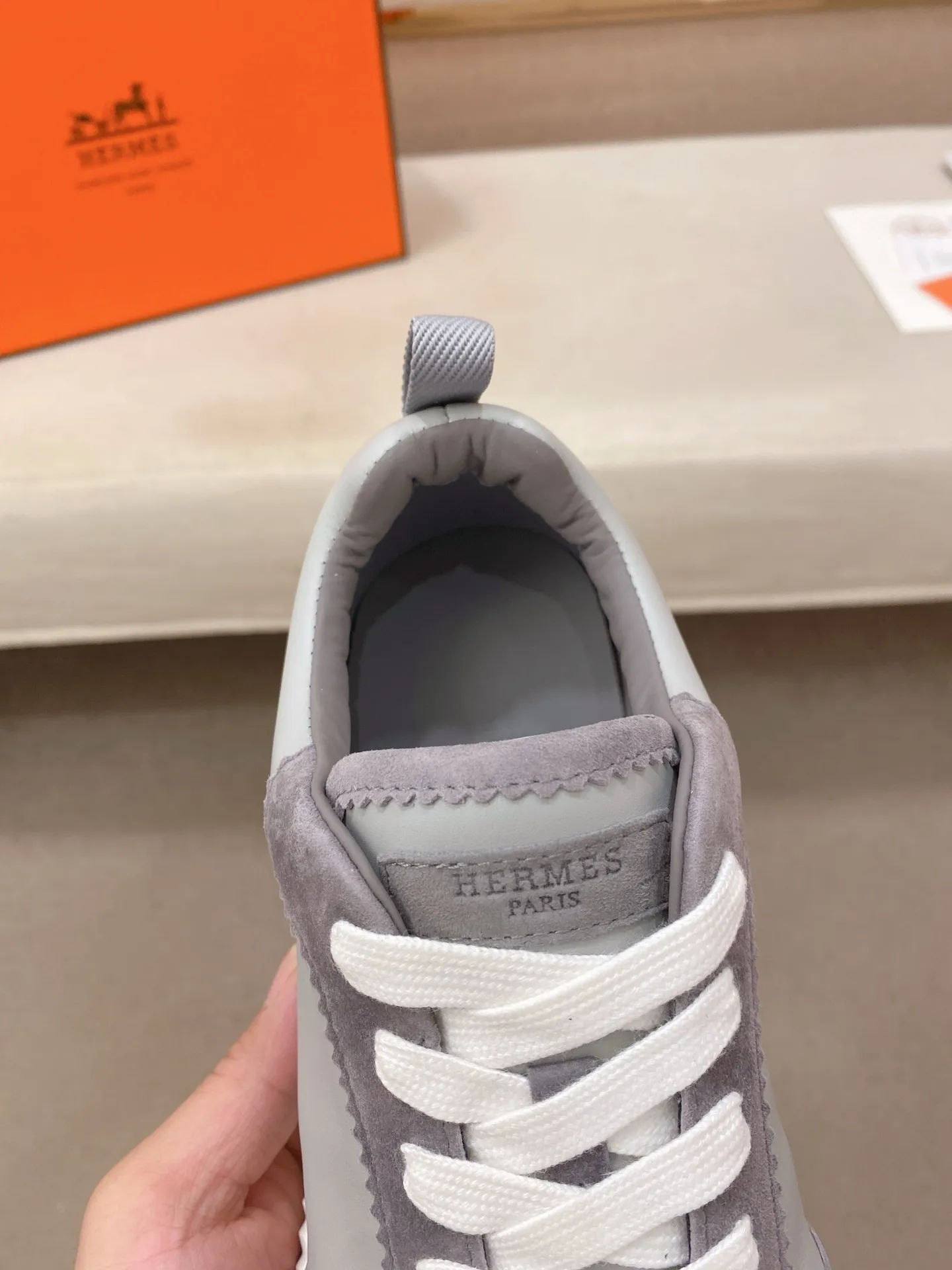 Men's clothing and shoes💰: 640💰《HERMES》【Classic Original Version】Hermès; Top 🔝 Purchasing Agency 🔍🔍Men's latest 🇺🇸 counters are on sale simultaneously, original imported from Italy ▲▲First-layer cowhide with suede cowhide ▲▲ (high-end and expensive Qi·Grade) Exquisite workmanship (Italian 🇮🇹Imported water-dyed 🐂cowhide lining) Sole: Original sole provided by the original factory, ⚠️Exclusive double-layer activity·TPR·Rubber·Combined molded outsole; Super·comfortable·wear-resistant·non-slip·environmental protection The real thing is more beautiful if you take the real thing (high quality, follow the order), you can enter and exit the counter at will * Code number: 39·40·41·42·43·44# (can be customized 38.45.46.)